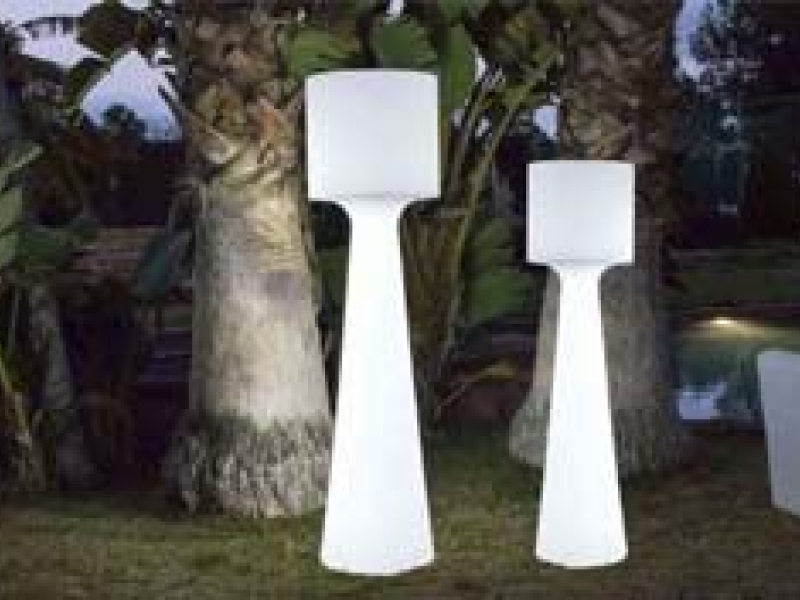 Craquez pour nos lampes extérieures design !