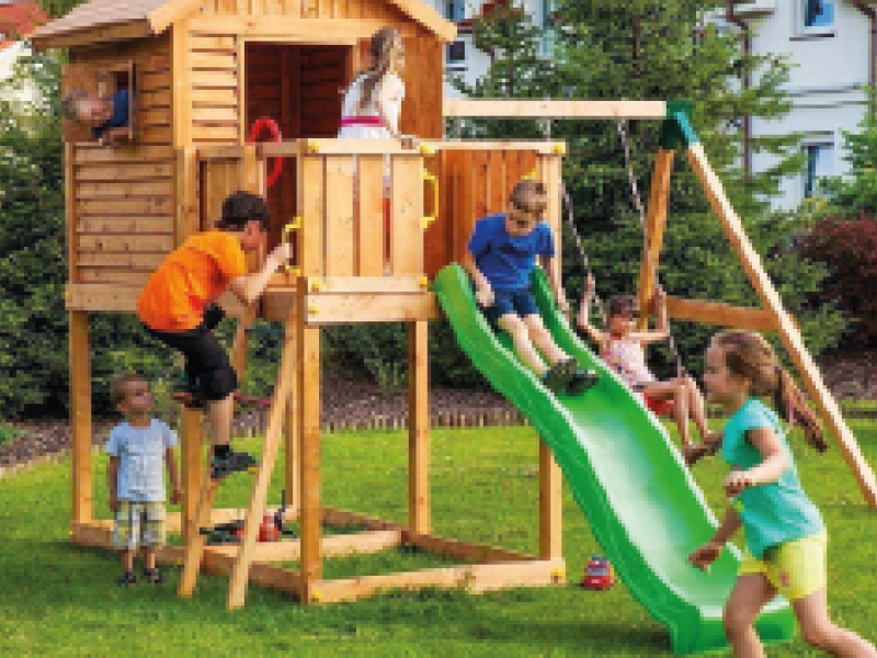 Nos conseils pour choisir la meilleure aire de jeux avec toboggan