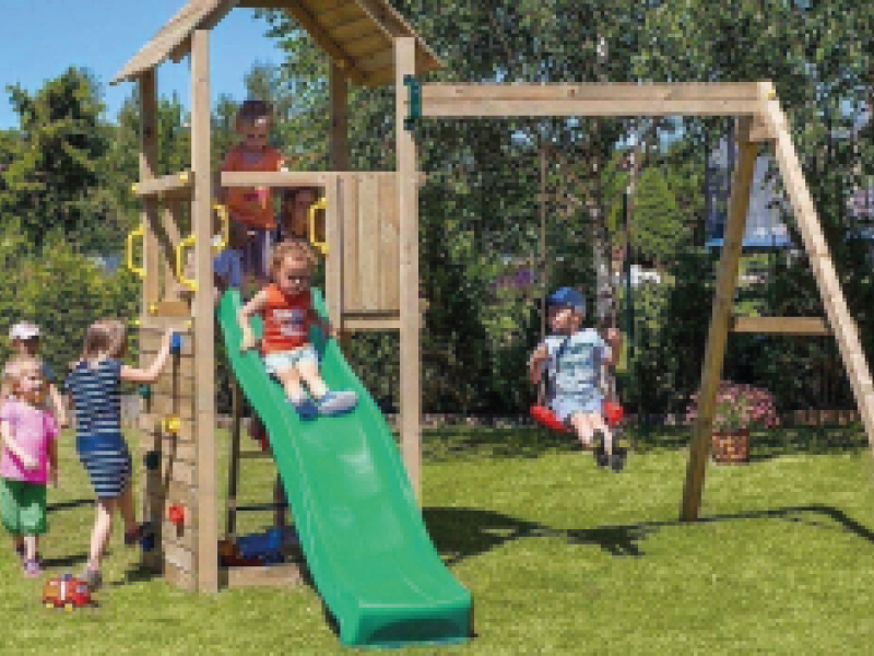 Nos conseils et modèles de balançoires et toboggans pour enfants